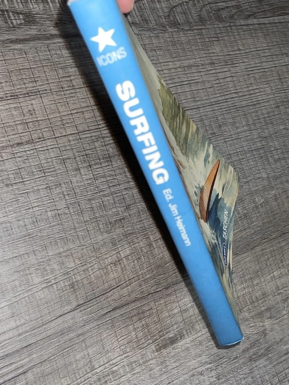 Taschen Surfing Icons: Vintage  Graphics by Jim Heinman 2004 - Retro Surf Book